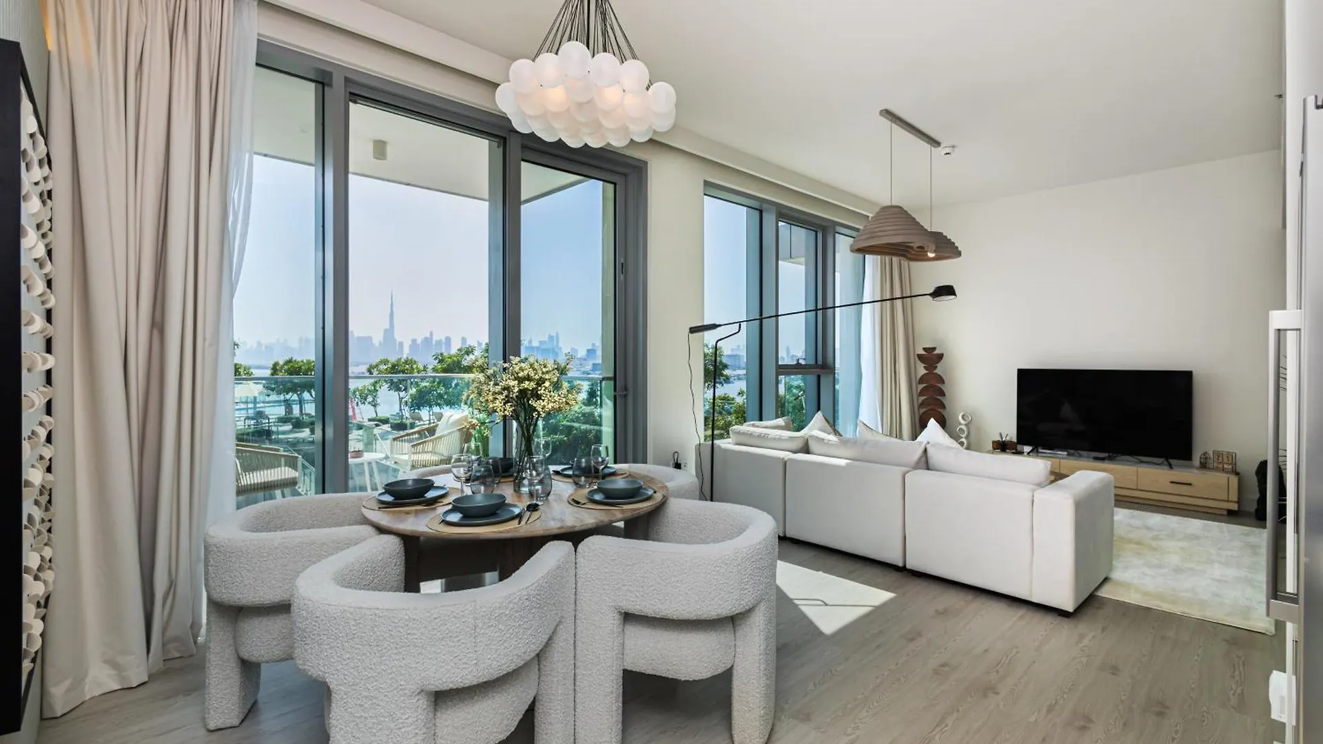 Burj Khalifa View & Creek Sea View Apartment Dubai