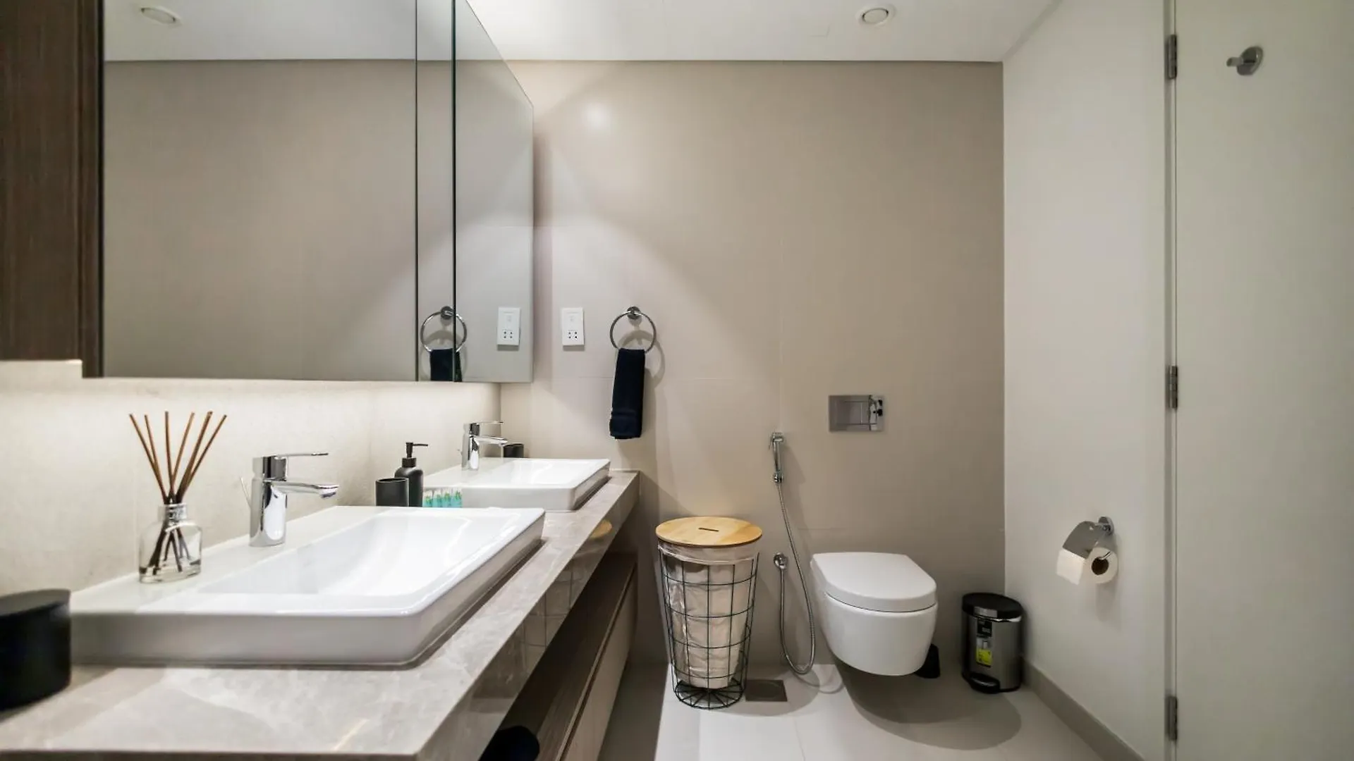 Burj Khalifa View & Creek Sea View Apartment Dubai 0*,