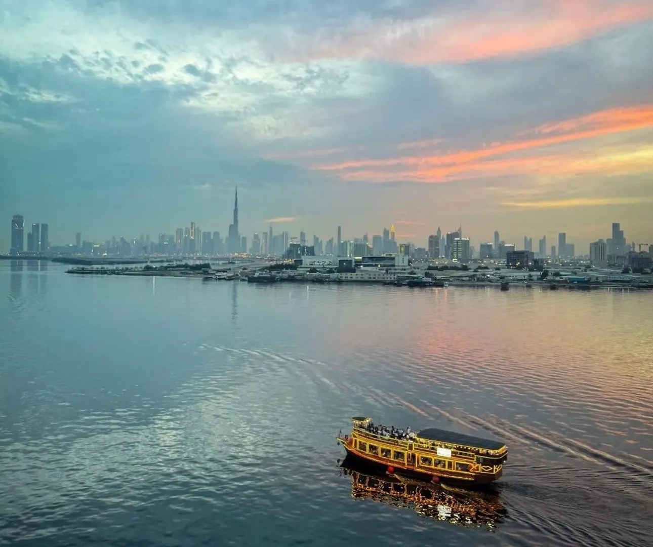 Burj Khalifa View & Creek Sea View Apartment Dubai 0*,